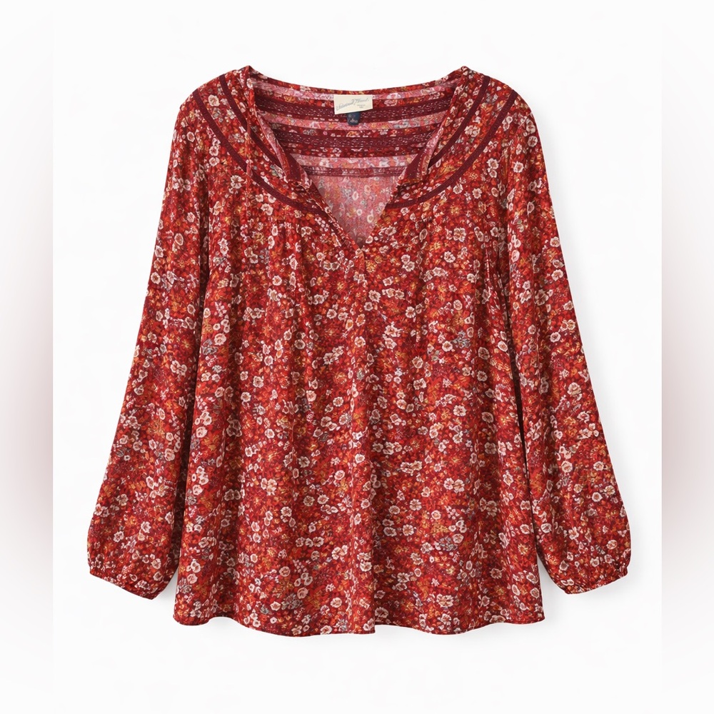 NWOT! 🌹Red Floral Boho Blouse